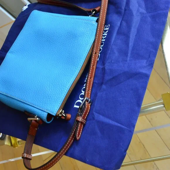 Dooney & Bourke crossbody purse - Picture 8 of 13